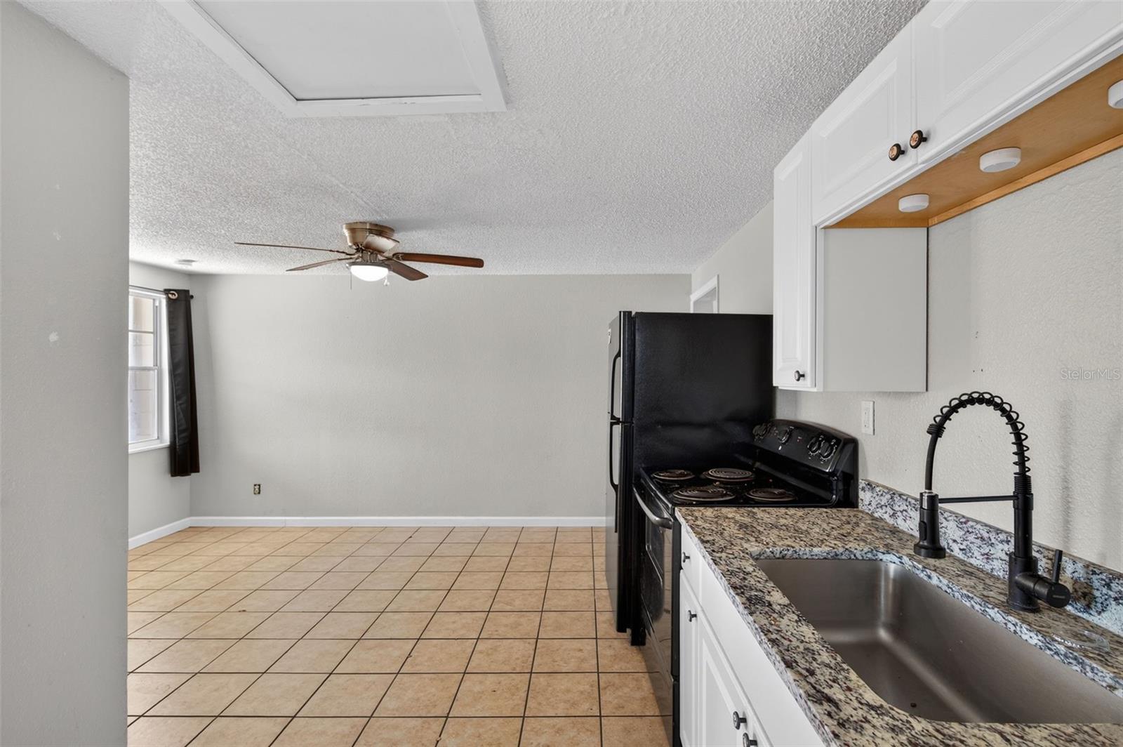 Image 11 of 38 For 6401 31st Street N 4