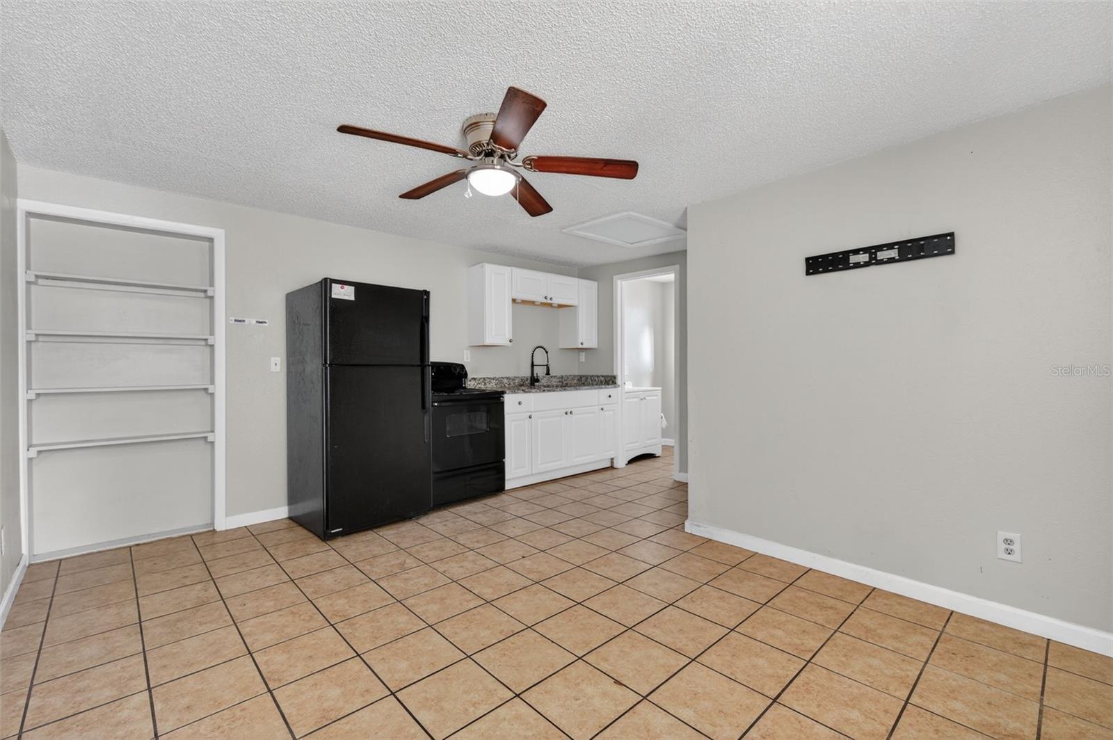 Image 4 of 38 For 6401 31st Street N 4