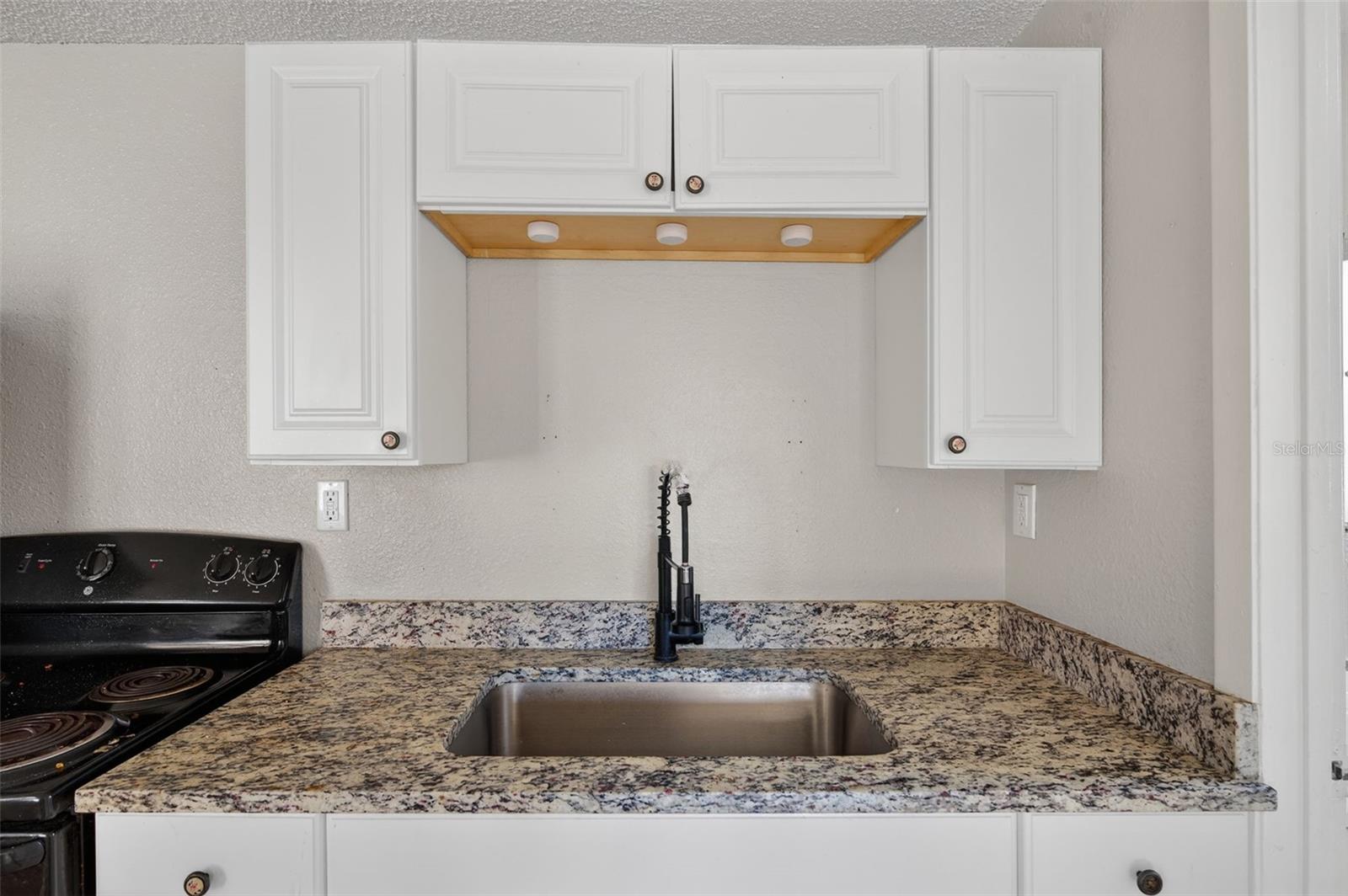 Image 9 of 38 For 6401 31st Street N 4