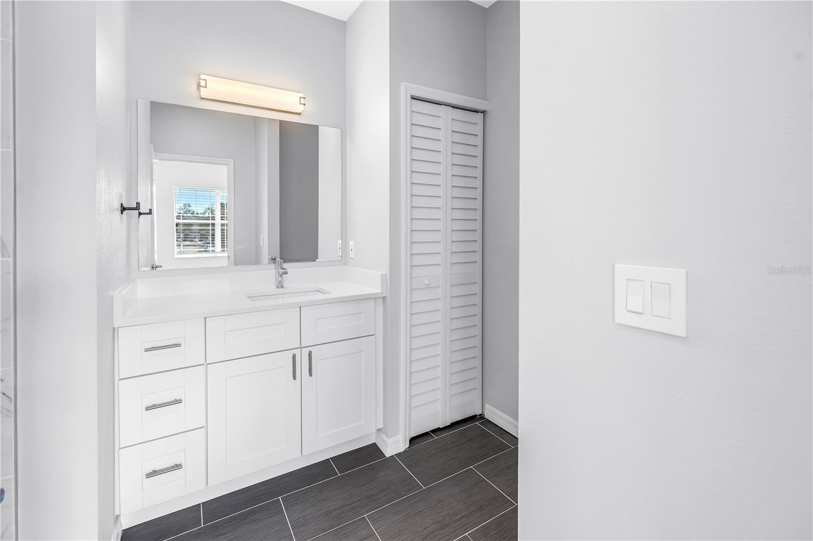 Image 15 of 27 For 4330 Tyler Circle N