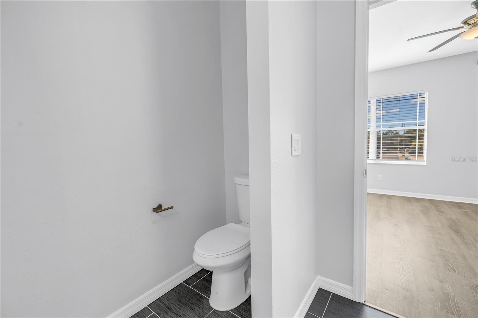 Image 16 of 27 For 4330 Tyler Circle N