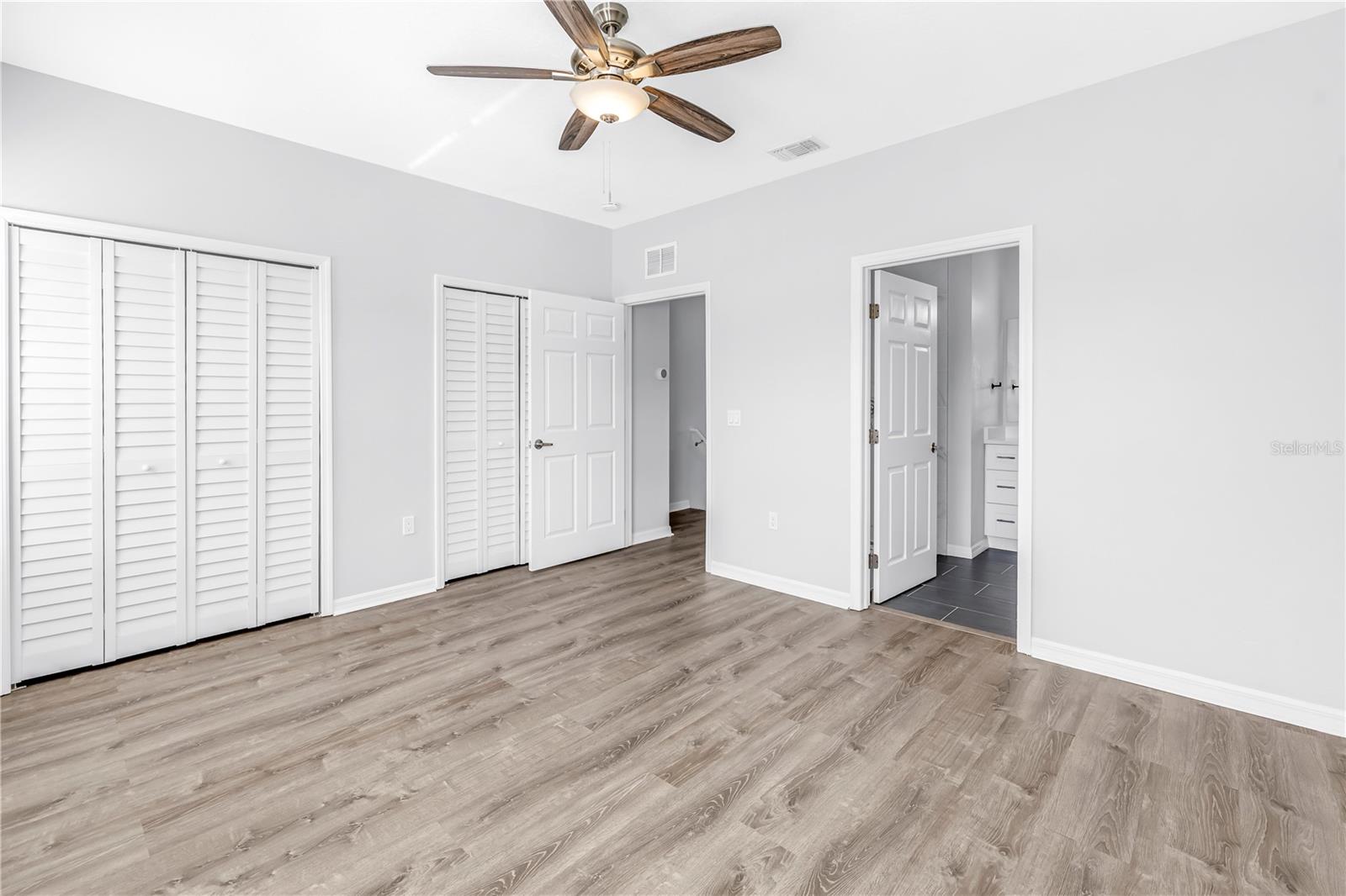 Image 18 of 27 For 4330 Tyler Circle N