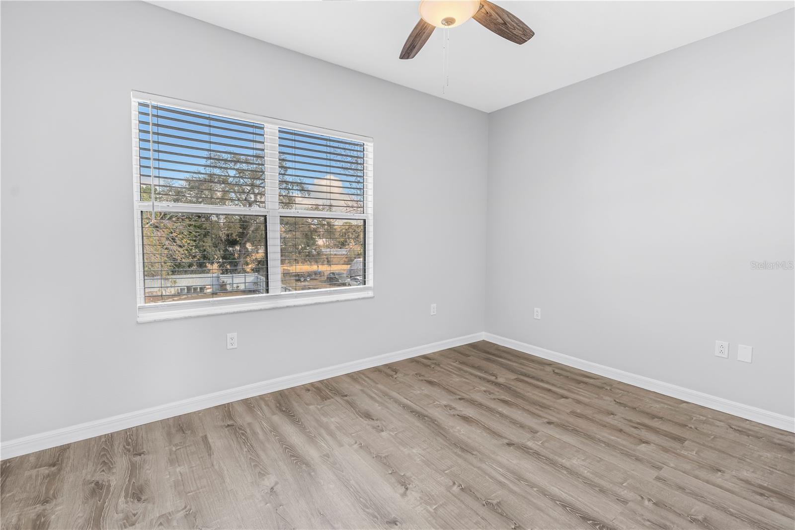 Image 23 of 27 For 4330 Tyler Circle N