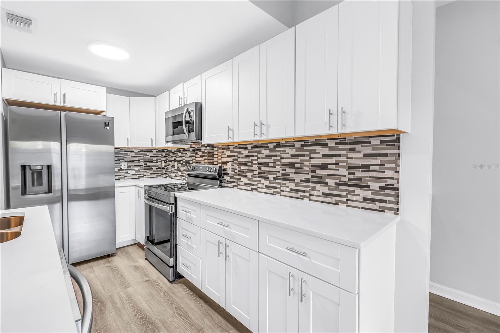 Image 7 of 27 For 4330 Tyler Circle N