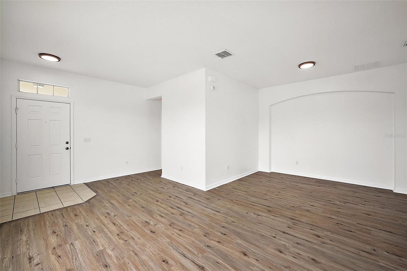 Image 14 of 30 For 401 Grassy Key Way