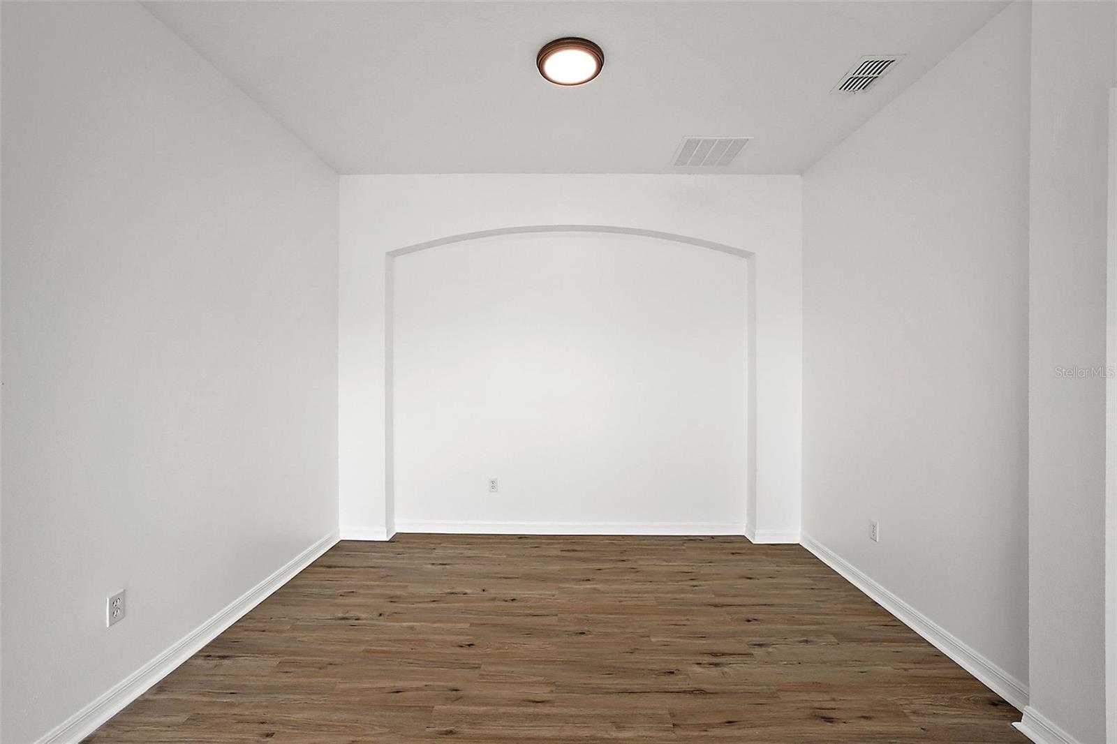 Image 15 of 30 For 401 Grassy Key Way