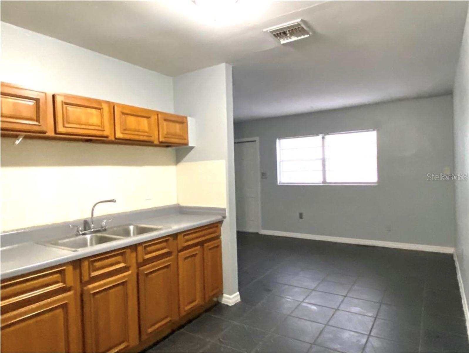 Image 4 of 9 For 9502 11th Street A