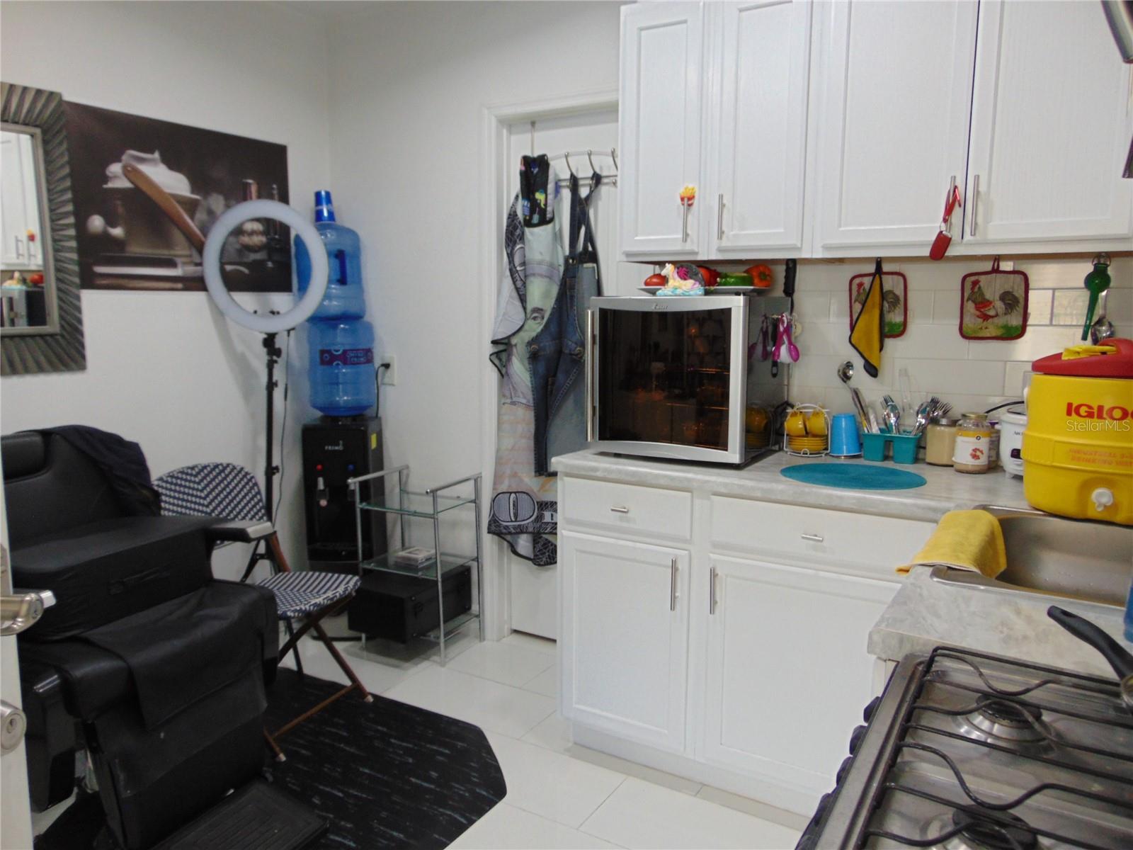 Listing photo id 18 for 11532 Hammocks Glade Drive