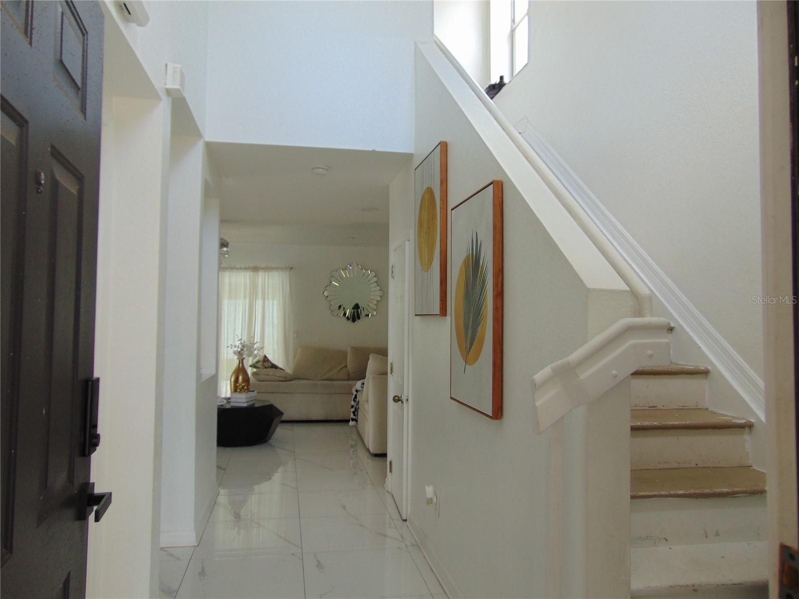 Listing photo id 1 for 11532 Hammocks Glade Drive