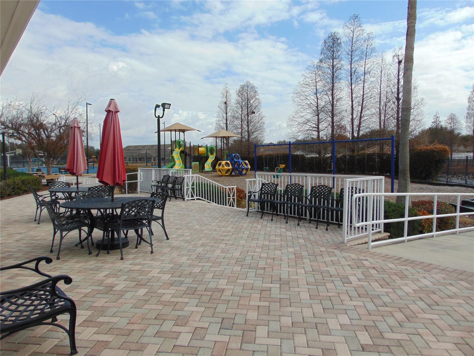 Listing photo id 28 for 11532 Hammocks Glade Drive