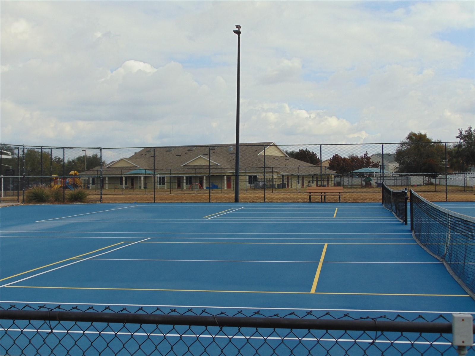 Listing photo id 31 for 11532 Hammocks Glade Drive