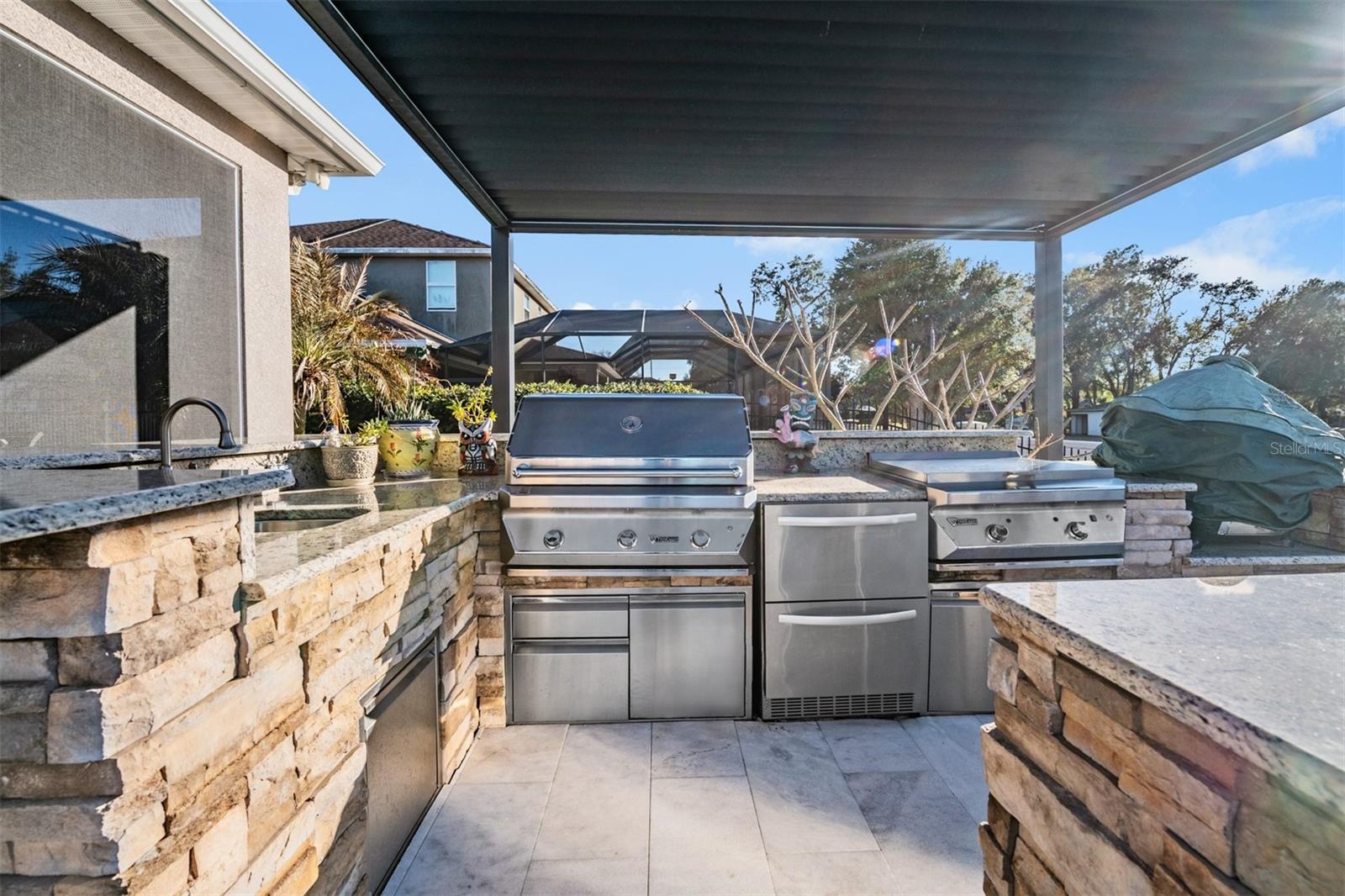 Listing photo id 28 for 3332 Anna George Drive