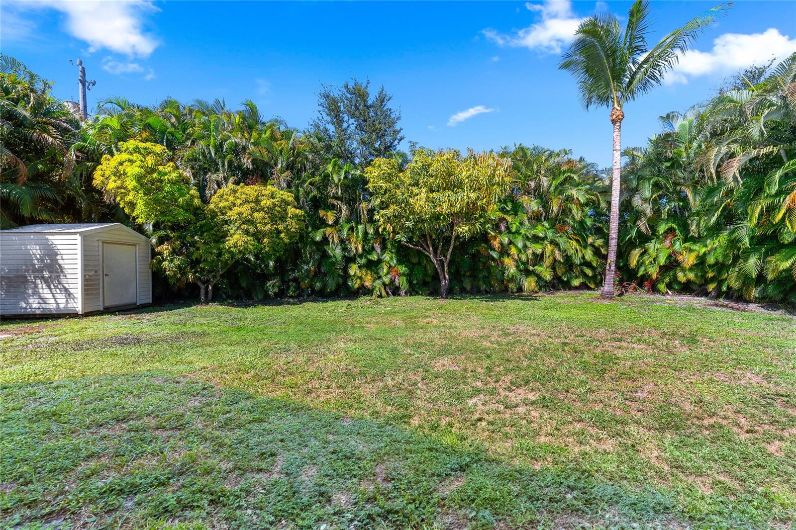 Image 7 of 32 For 1785 Berkshire Boulevard