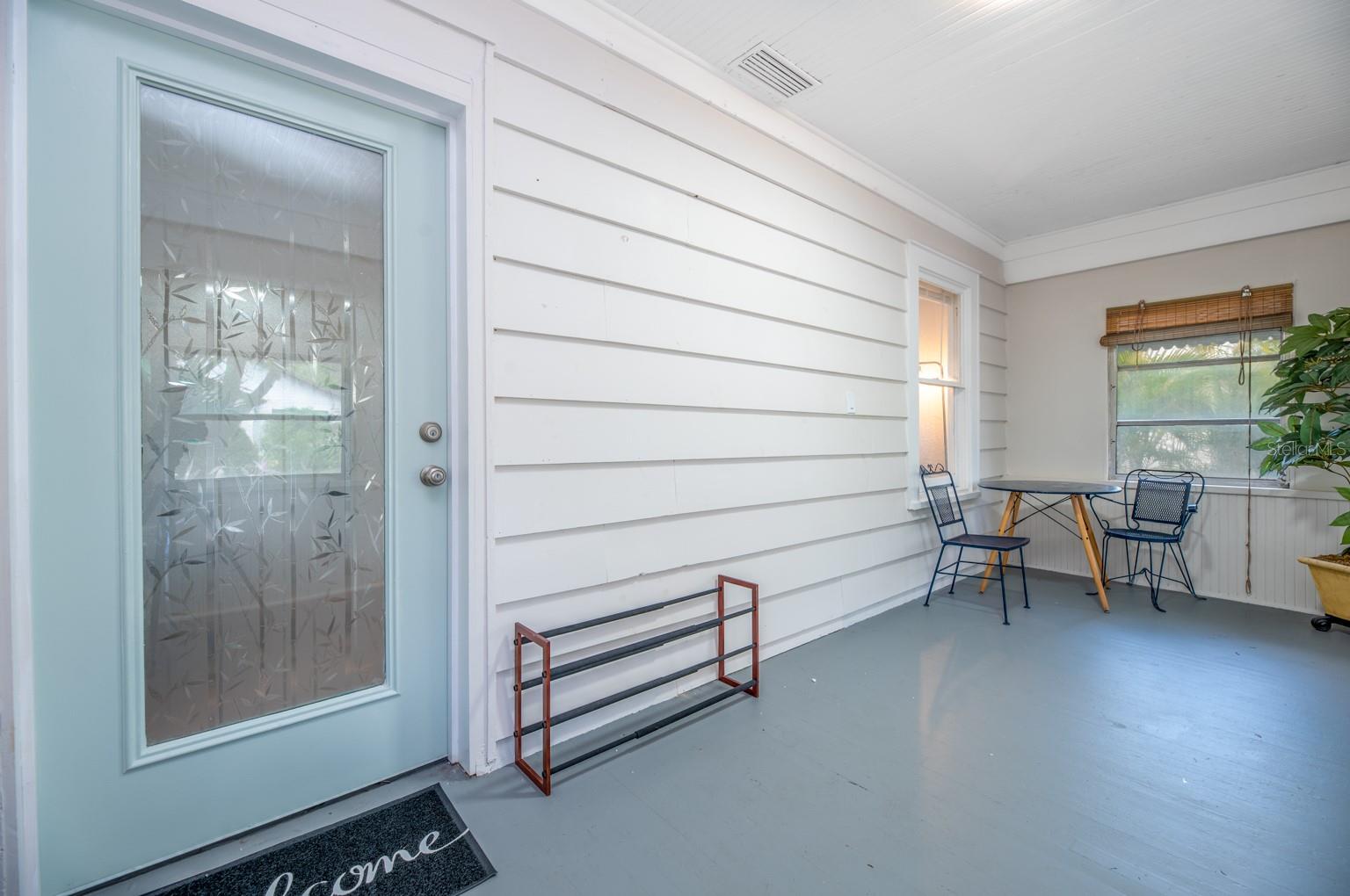 Image 16 of 51 For 945 13th Street N