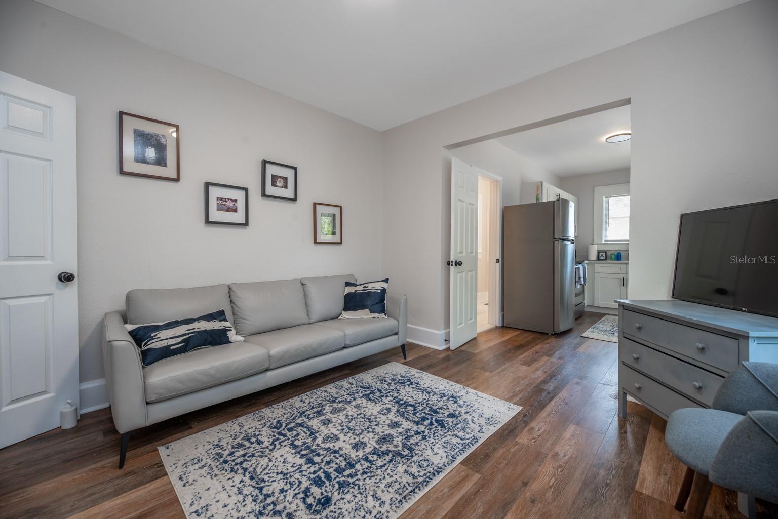 Image 21 of 51 For 945 13th Street N