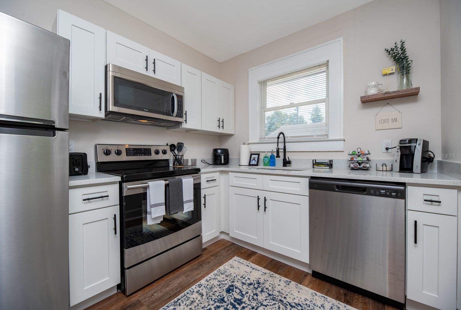 Image 24 of 51 For 945 13th Street N