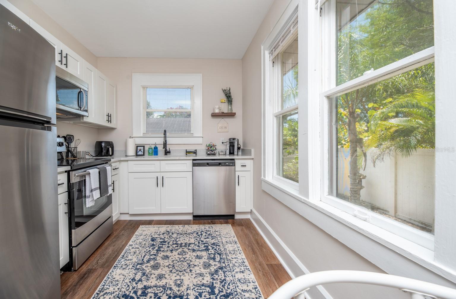 Image 25 of 51 For 945 13th Street N