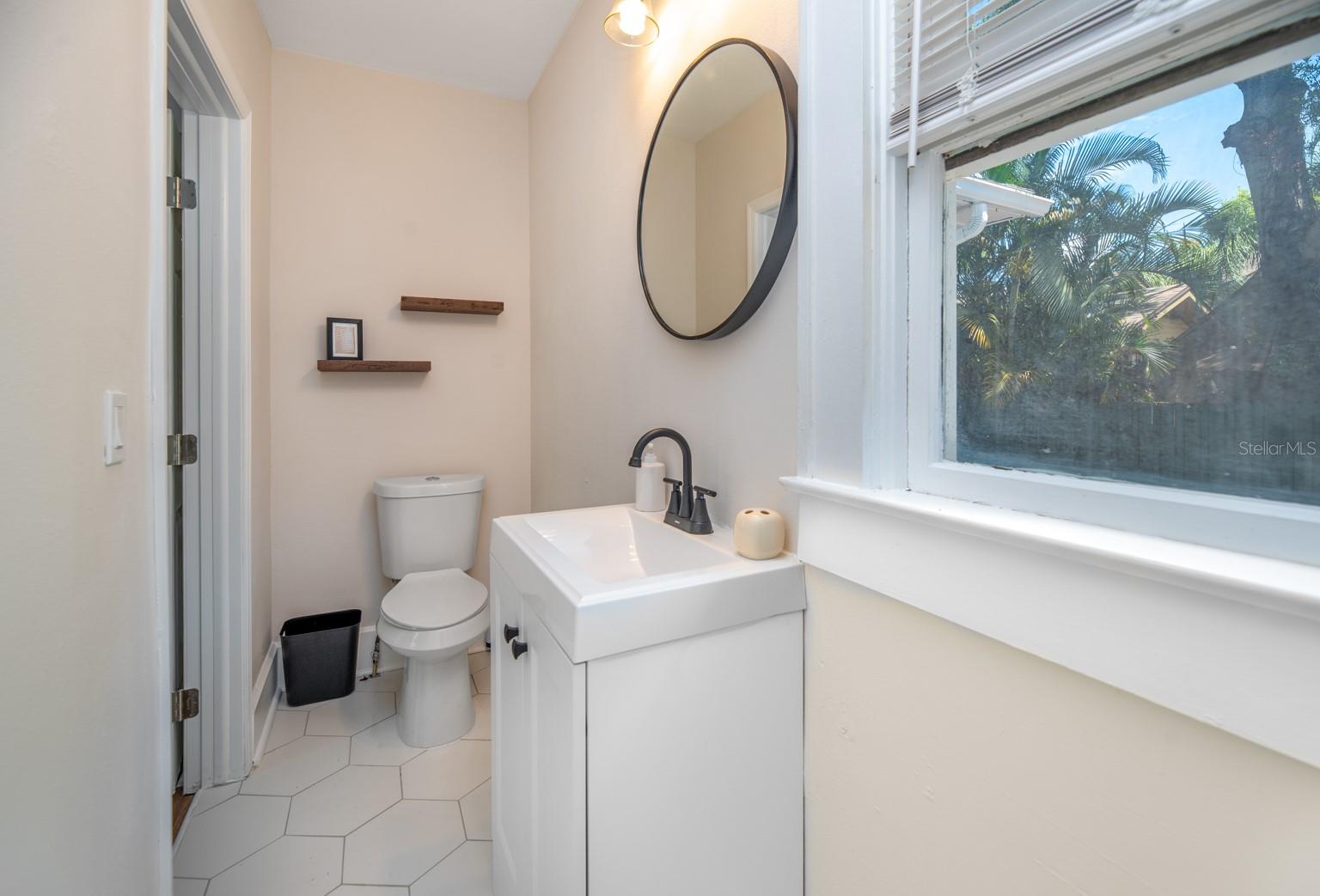 Image 33 of 51 For 945 13th Street N