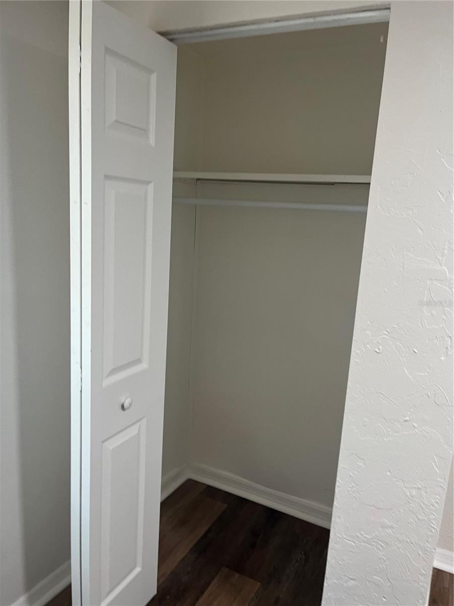 Image 46 of 51 For 945 13th Street N