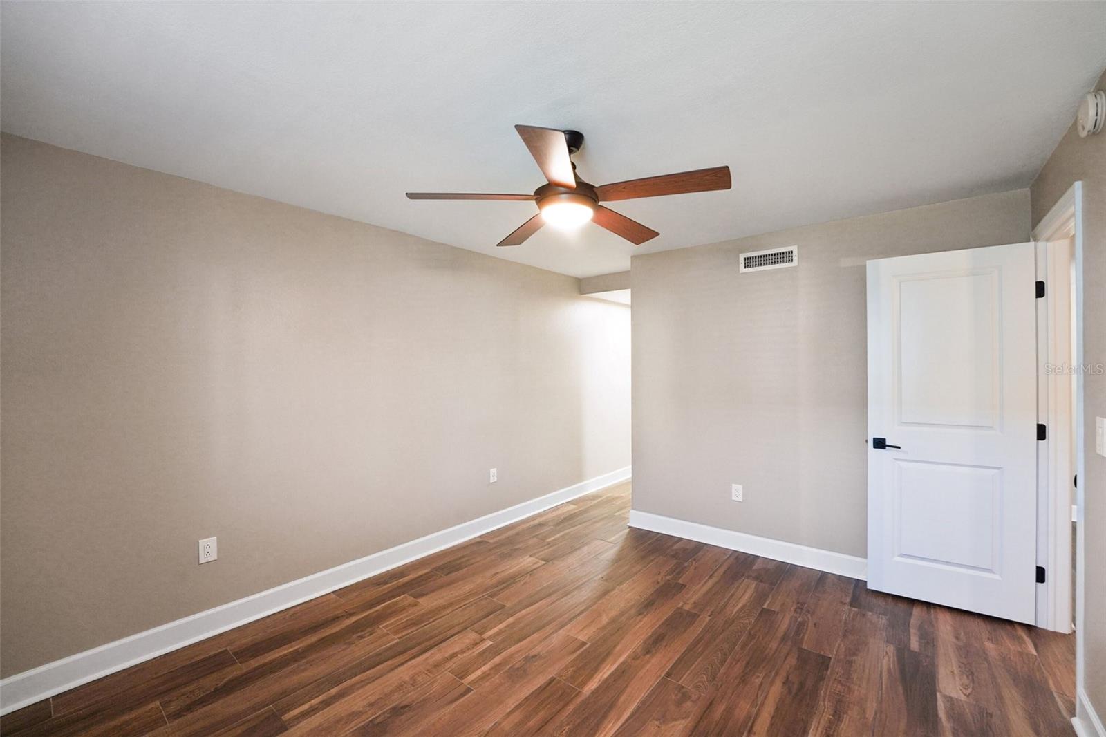 Image 14 of 27 For 731 115th Avenue N 1705