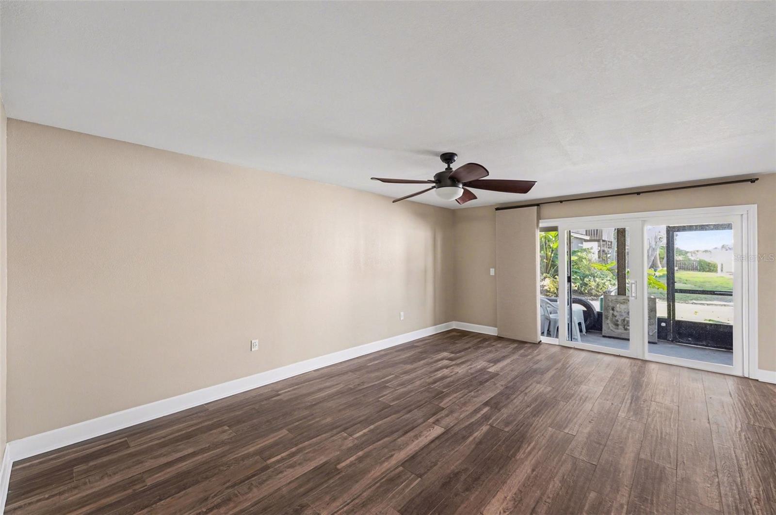 Image 6 of 27 For 731 115th Avenue N 1705