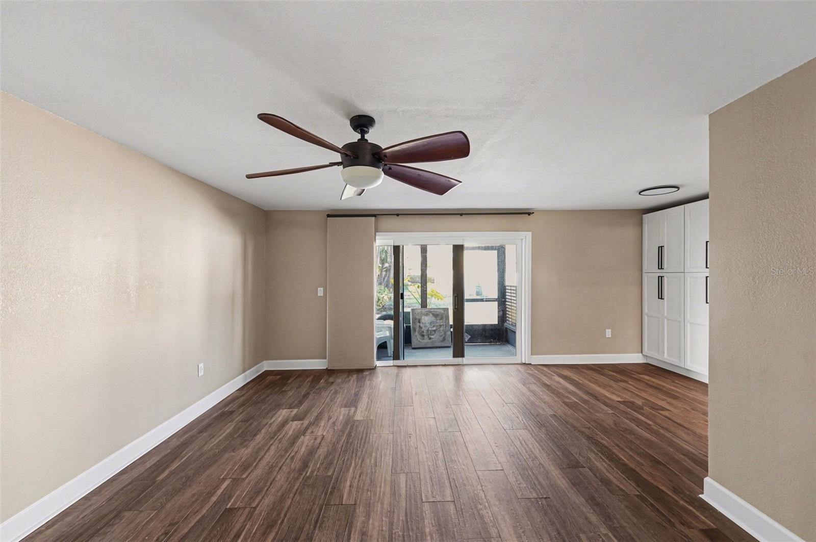 Image 8 of 27 For 731 115th Avenue N 1705