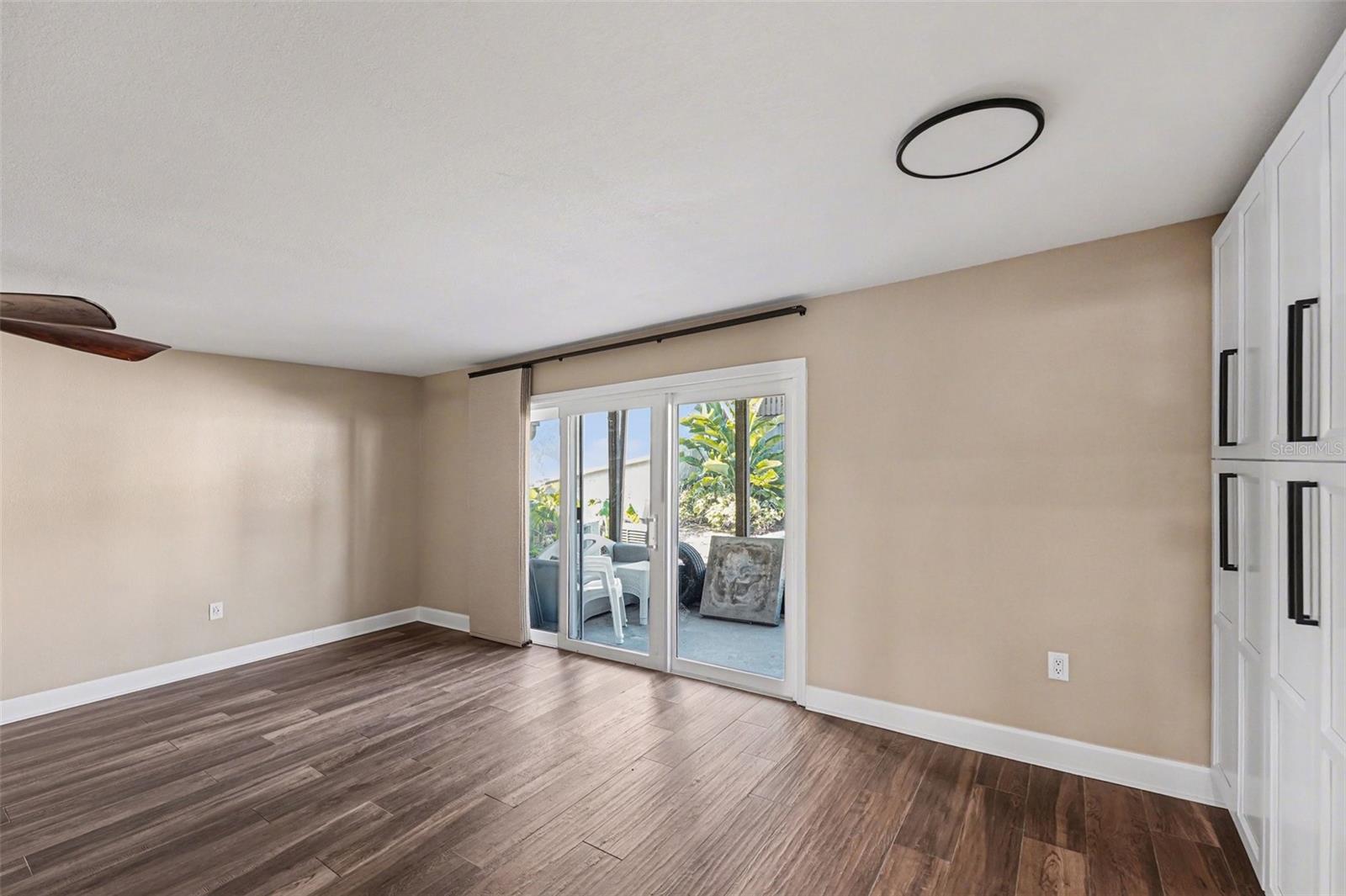 Image 9 of 27 For 731 115th Avenue N 1705