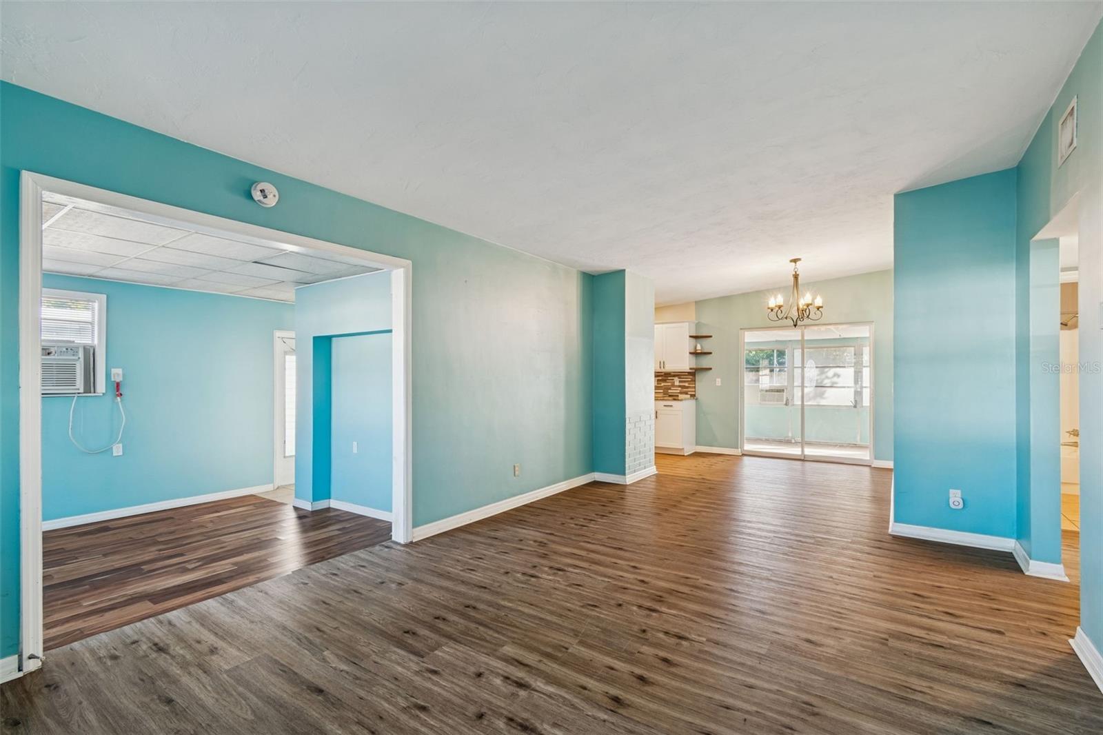 Image 7 of 38 For 255 Wertz Drive