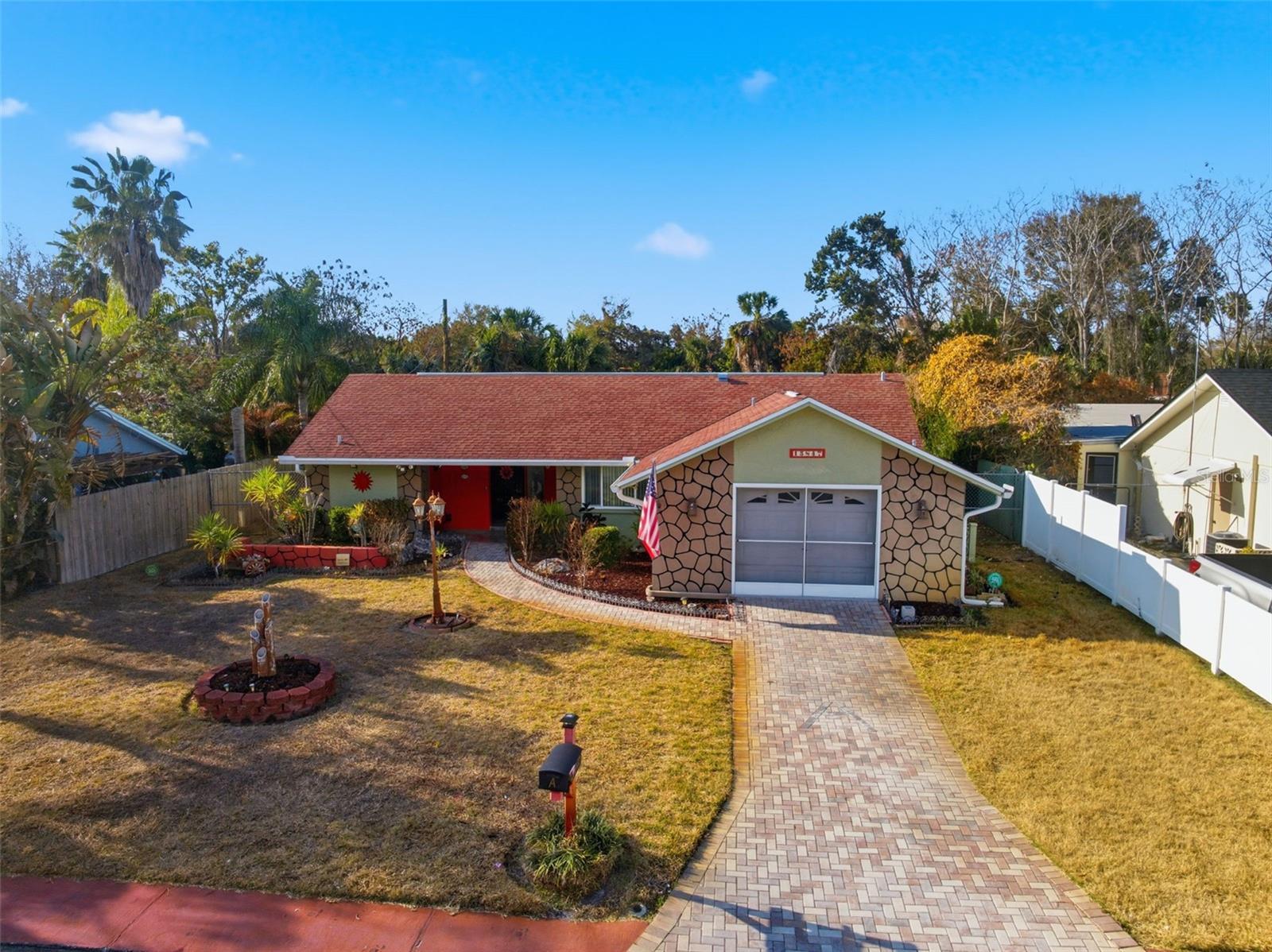 Image 32 of 41 For 15847 Adobe Drive