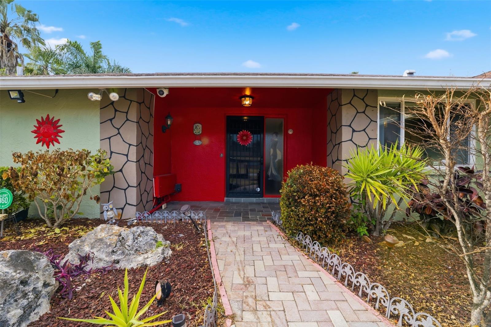 Image 7 of 41 For 15847 Adobe Drive