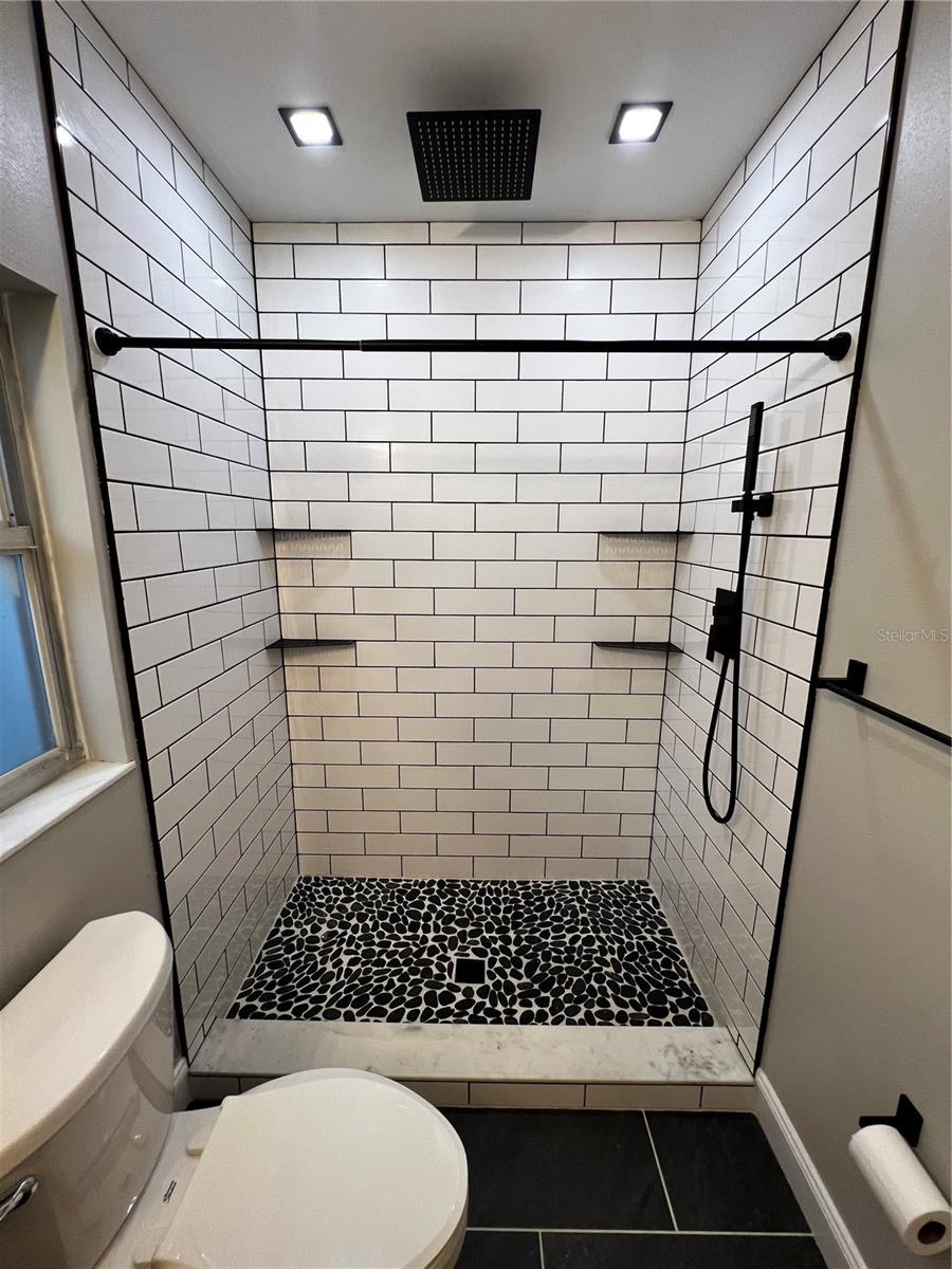 Image 10 of 14 For 2893 Webley Drive