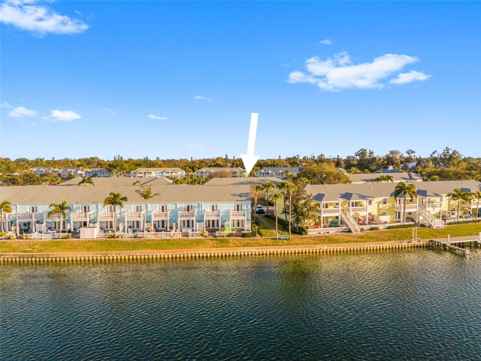 Image 2 of 36 For 125 Pompano Drive Se