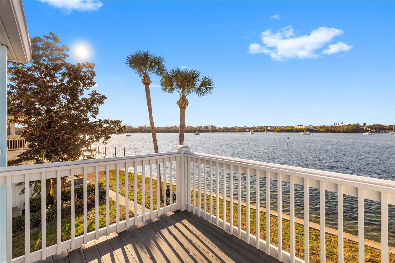 Image 20 of 36 For 125 Pompano Drive Se