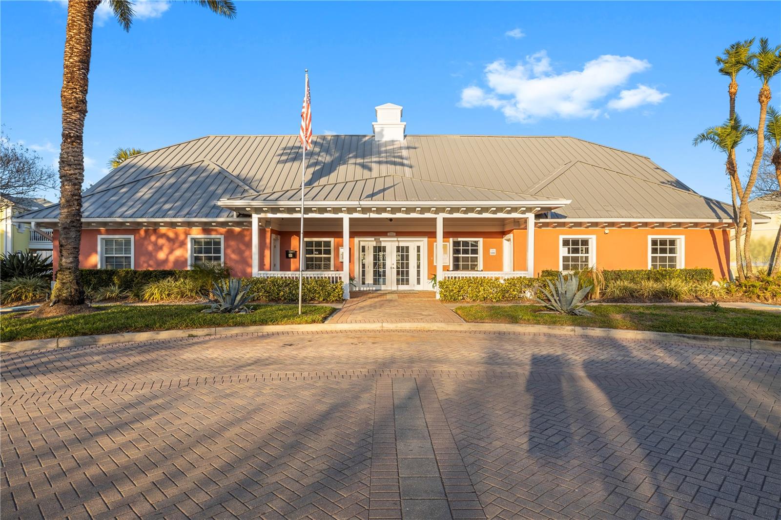 Image 26 of 36 For 125 Pompano Drive Se