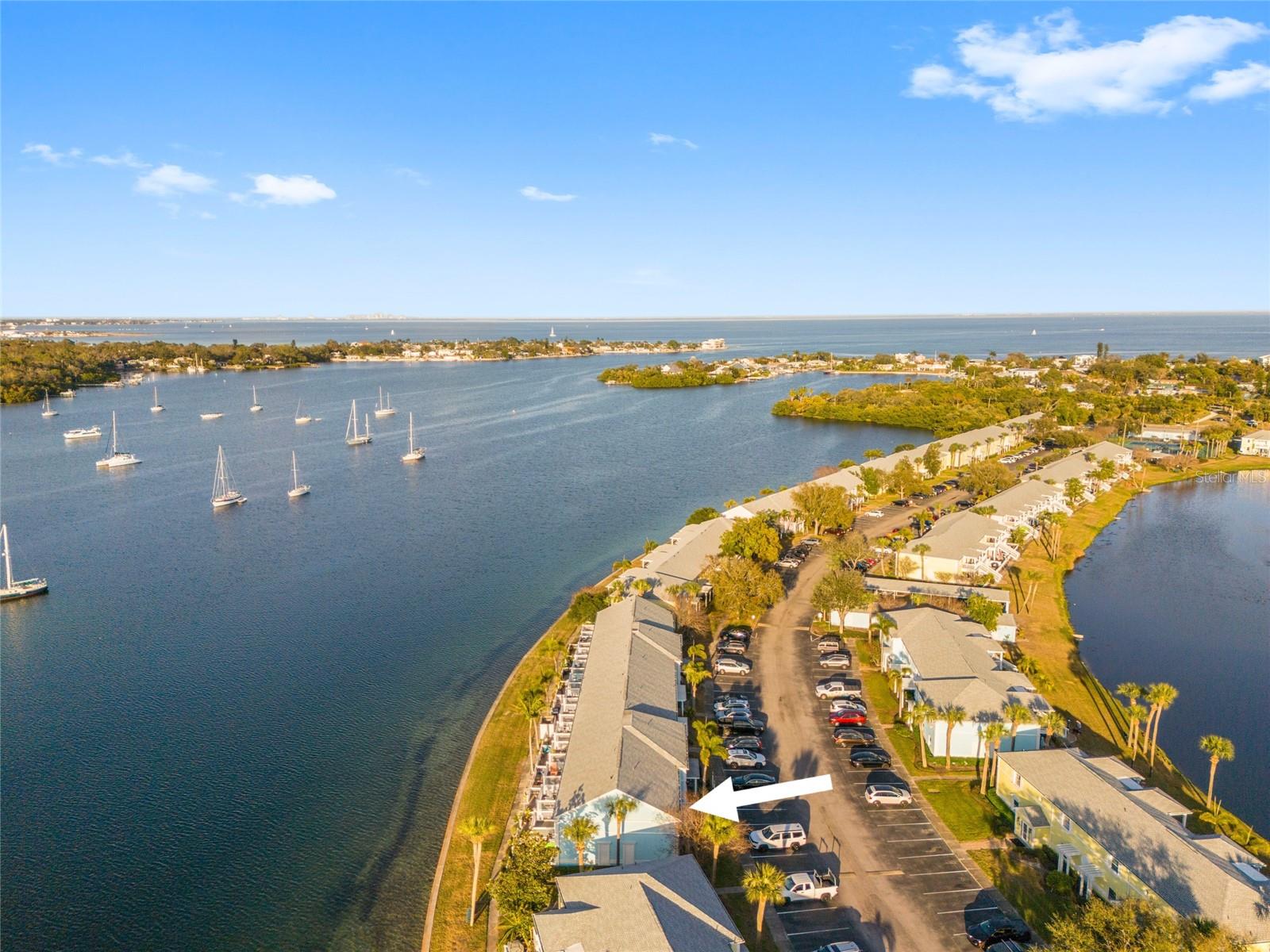 Image 3 of 36 For 125 Pompano Drive Se