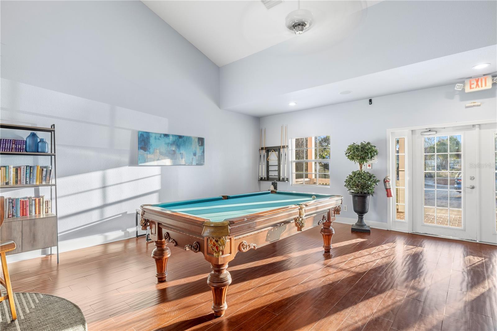 Image 32 of 36 For 125 Pompano Drive Se