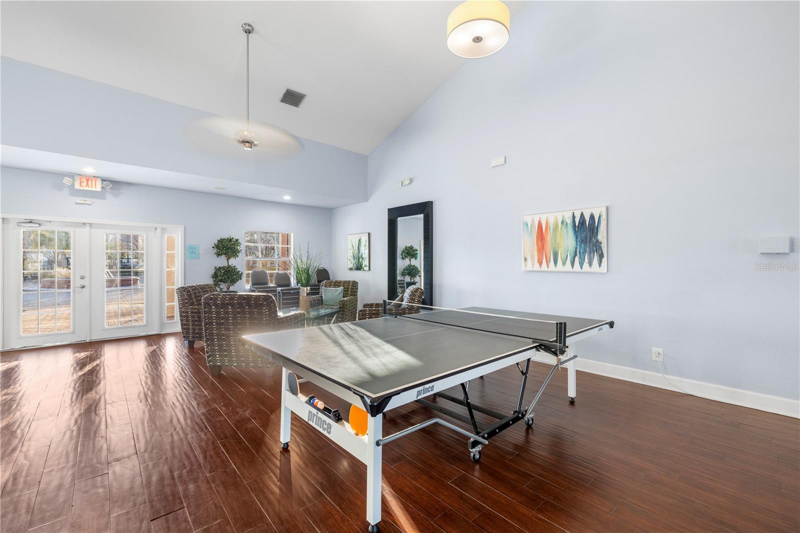 Image 33 of 36 For 125 Pompano Drive Se