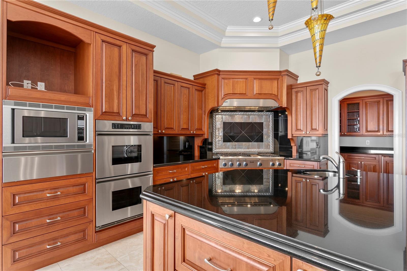 Listing photo id 22 for 1737 Brightwaters Boulevard Ne