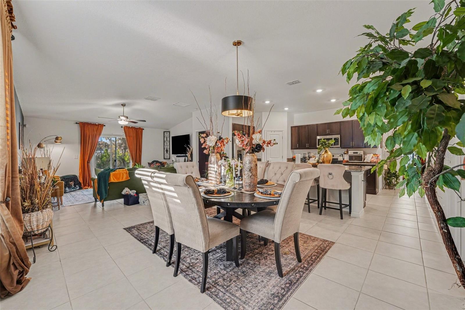 Image 2 of 24 For 1808 Red Loop