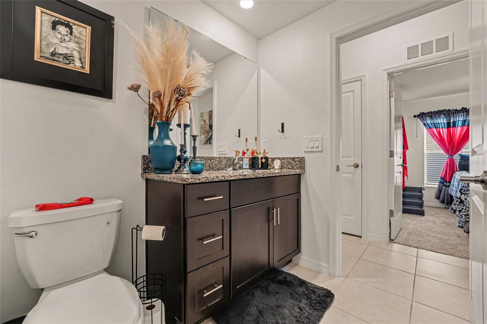 Image 20 of 24 For 1808 Red Loop