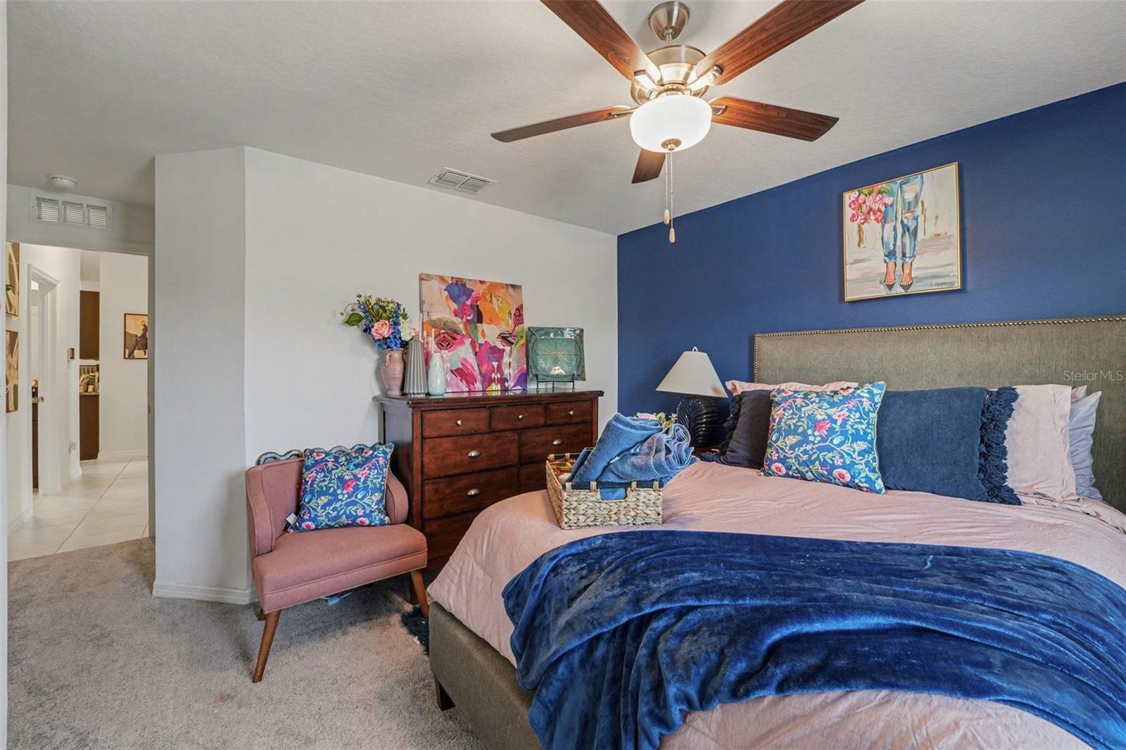 Image 22 of 24 For 1808 Red Loop