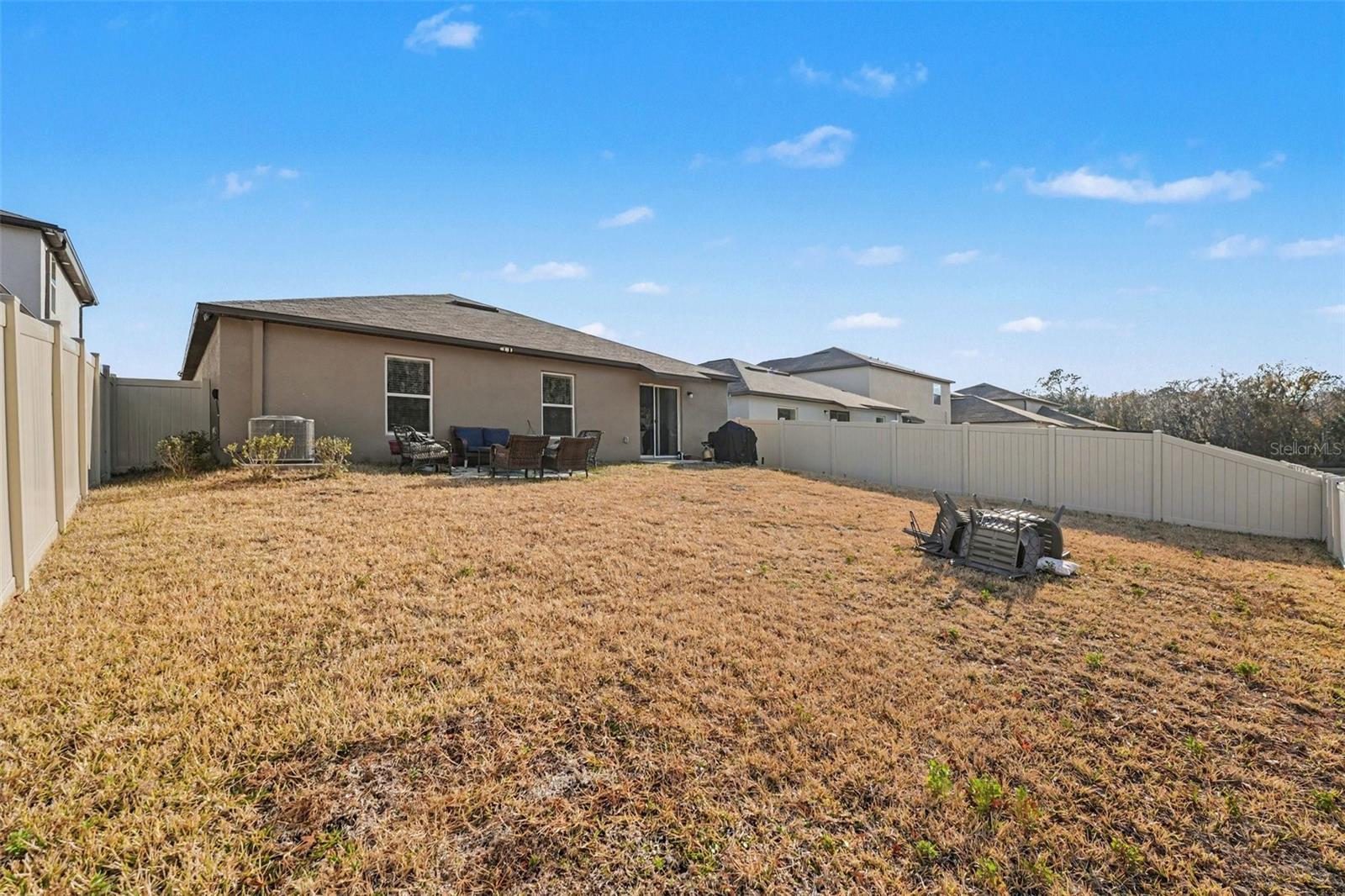 Image 23 of 24 For 1808 Red Loop