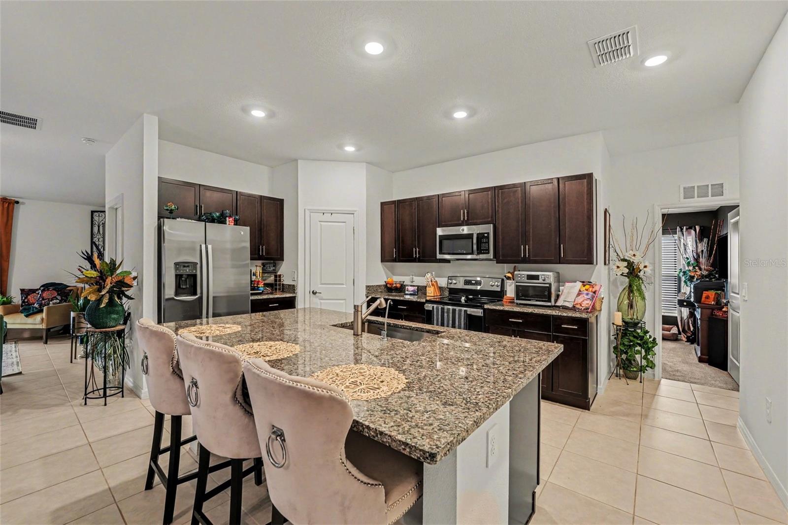 Image 4 of 24 For 1808 Red Loop