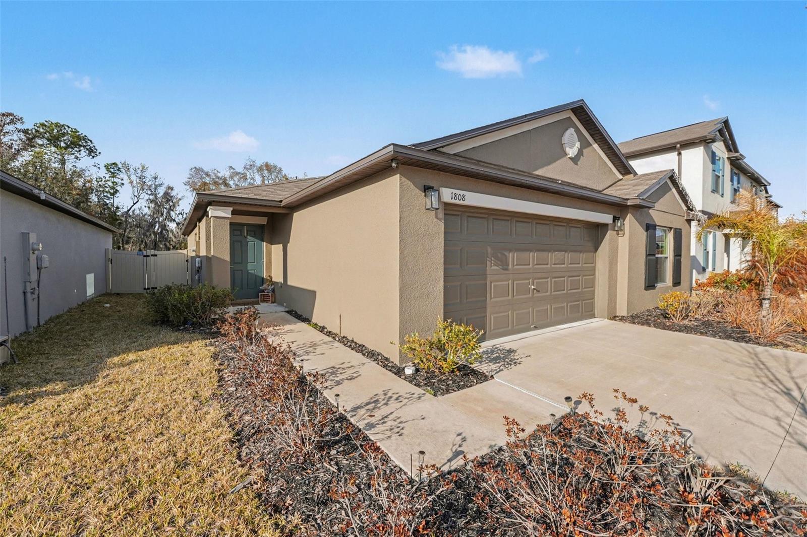 Image 6 of 24 For 1808 Red Loop