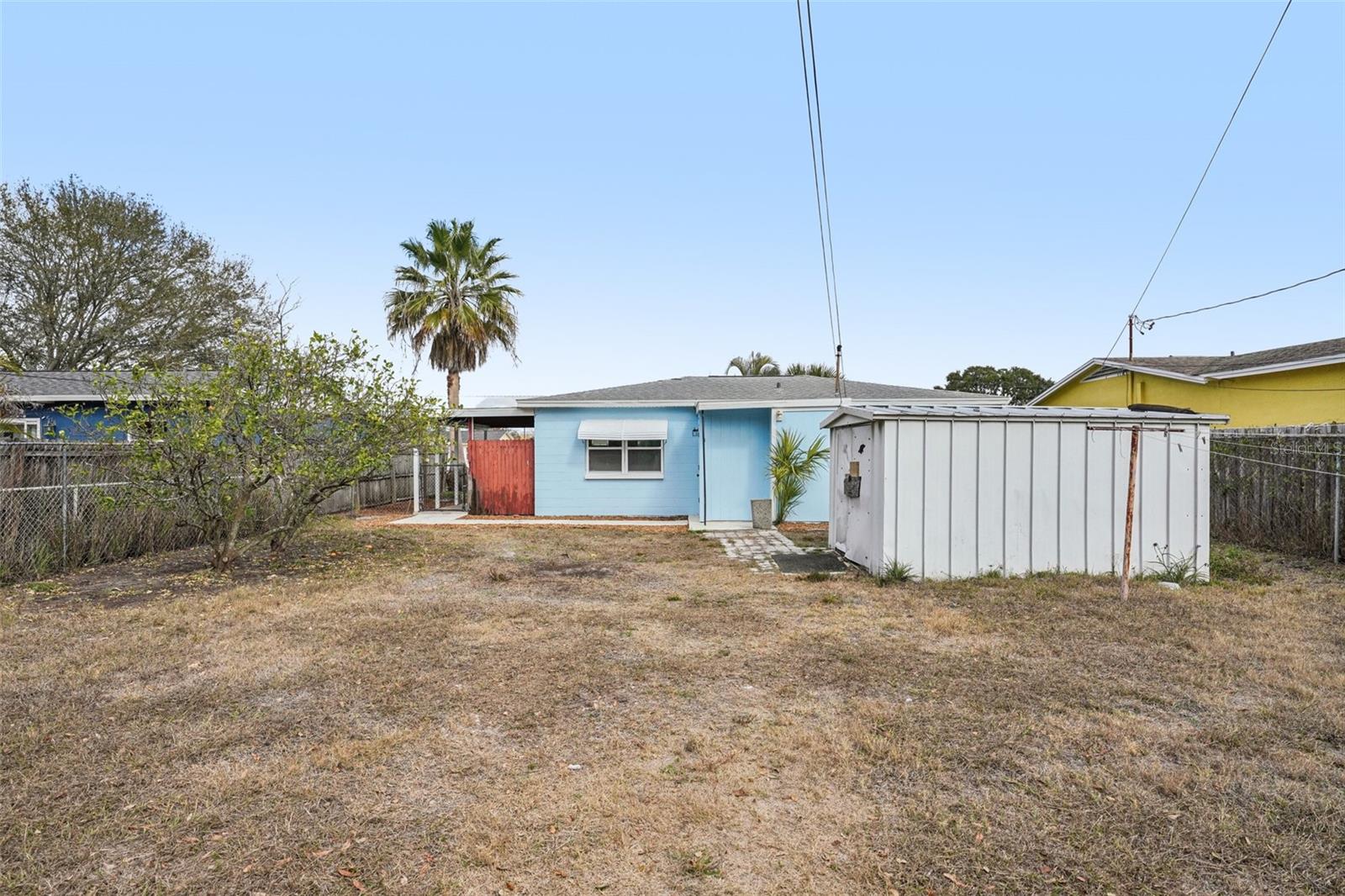 Image 32 of 46 For 5428 Burlington Avenue N