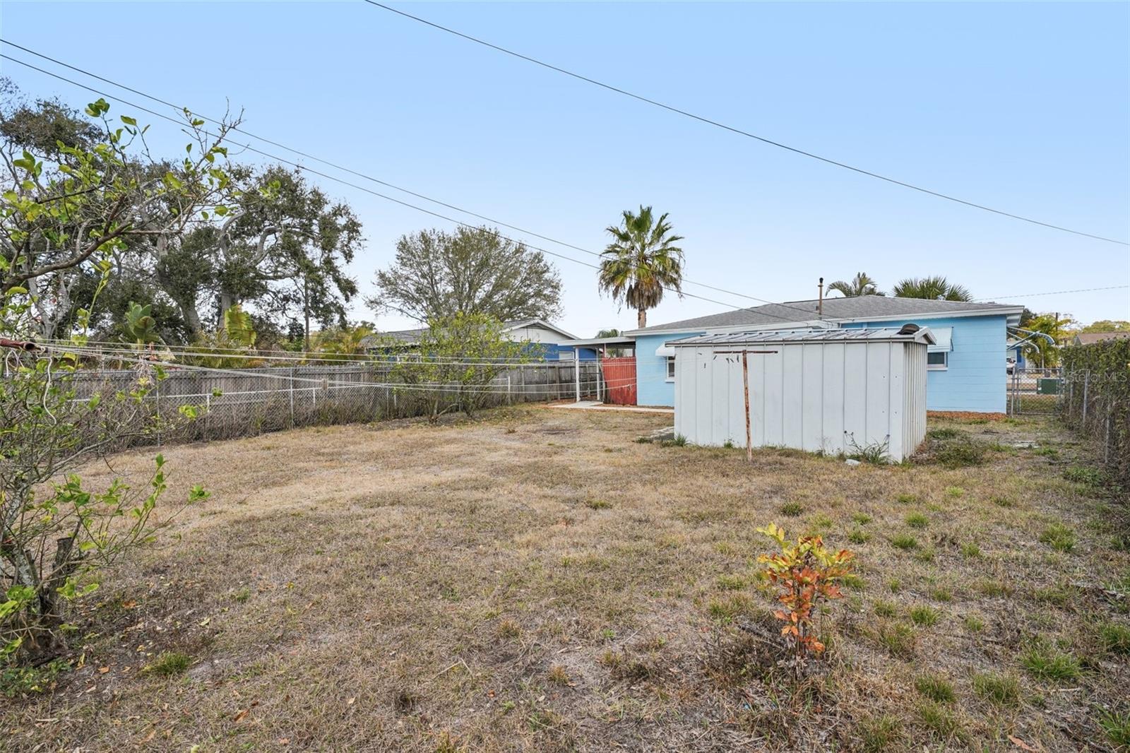 Image 33 of 46 For 5428 Burlington Avenue N