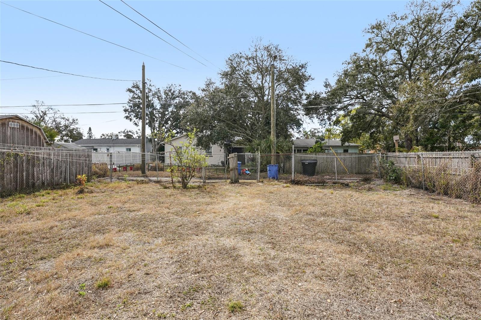 Image 34 of 46 For 5428 Burlington Avenue N