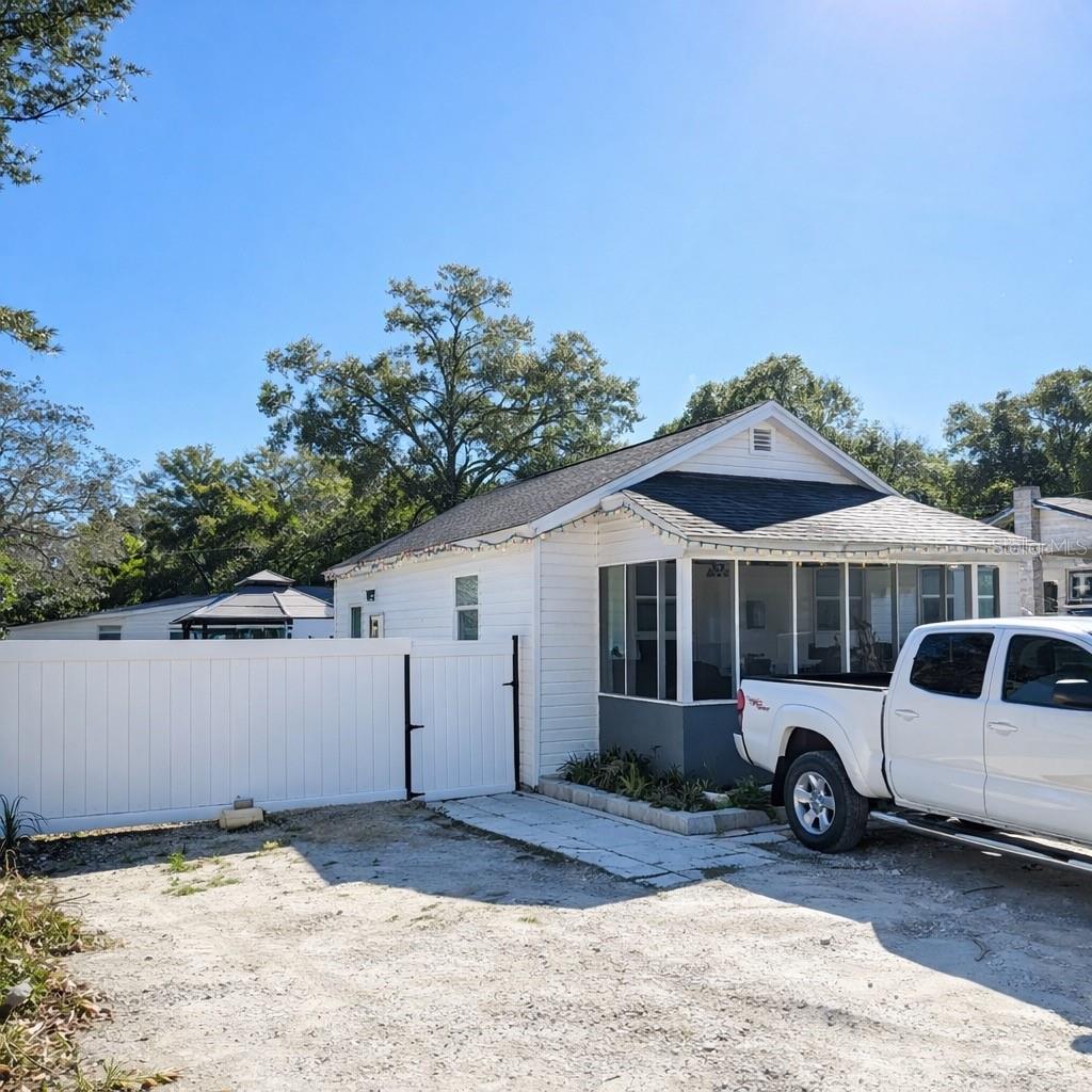 Image 2 of 11 For 10115 N 14th St