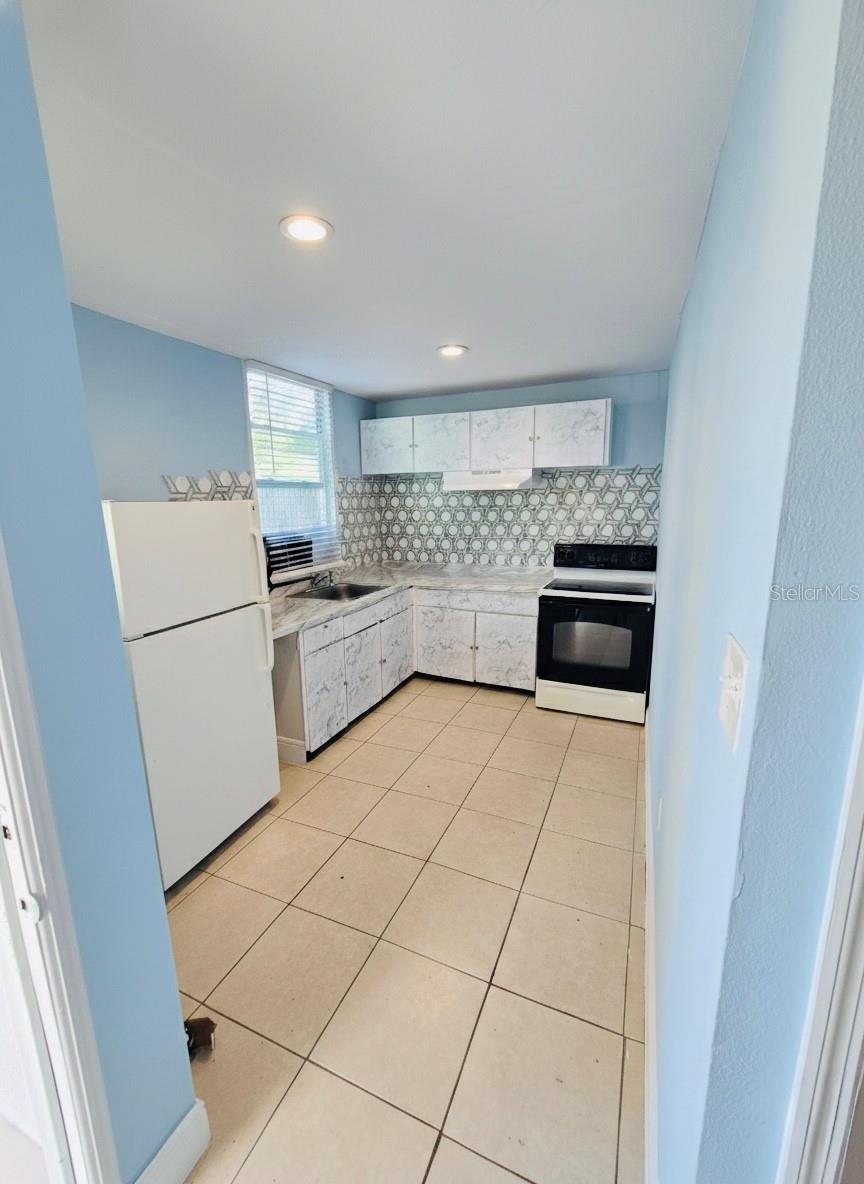 Image 6 of 11 For 10115 N 14th St