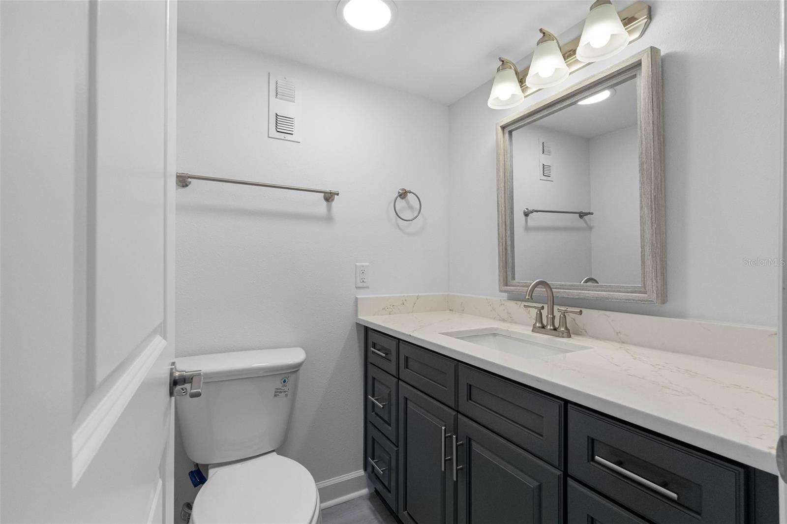 Image 28 of 43 For 1451 Gulf Boulevard 101